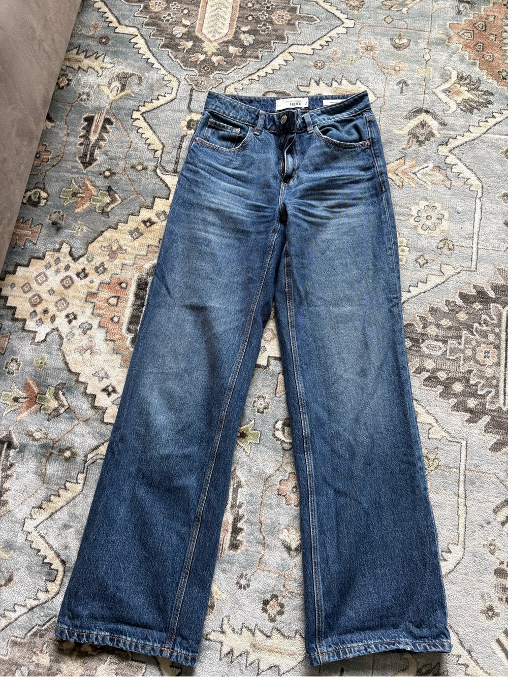 Dynamite Heidi Straight-Leg Jeans in Medium Blue Wash - Picture 2 of 2